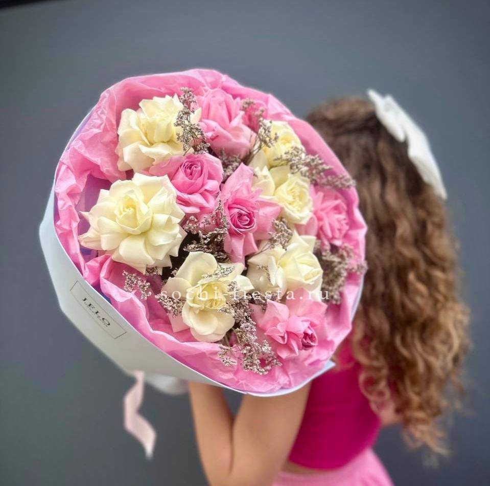 Французские розы — доставка в Петрозаводске