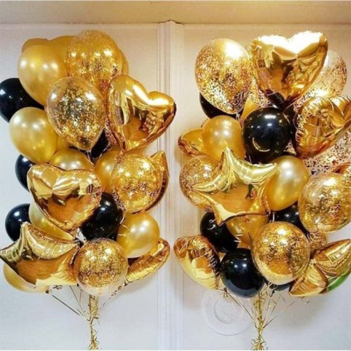 Фонтан шаров "Чёрное золото" в Петрозаводске