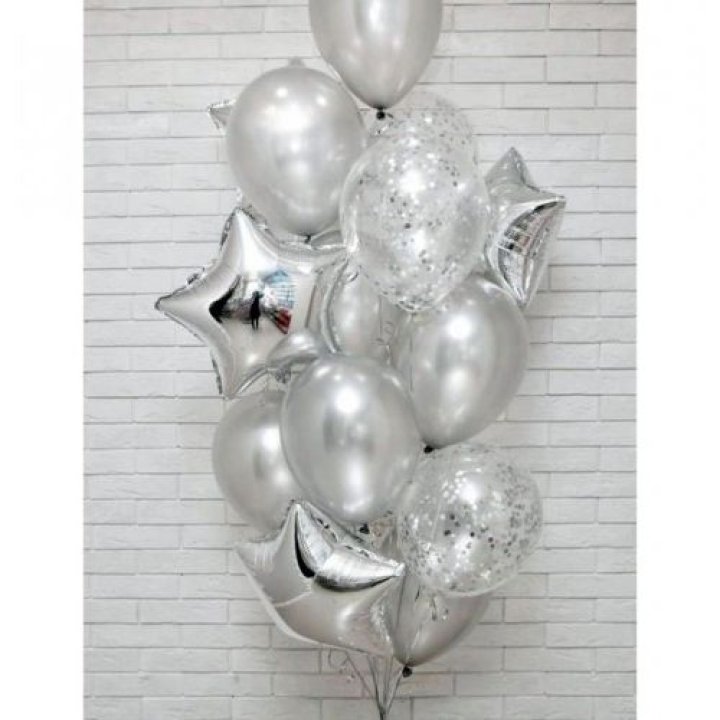 Фонтан шаров "Сильвер мун" в Петрозаводске