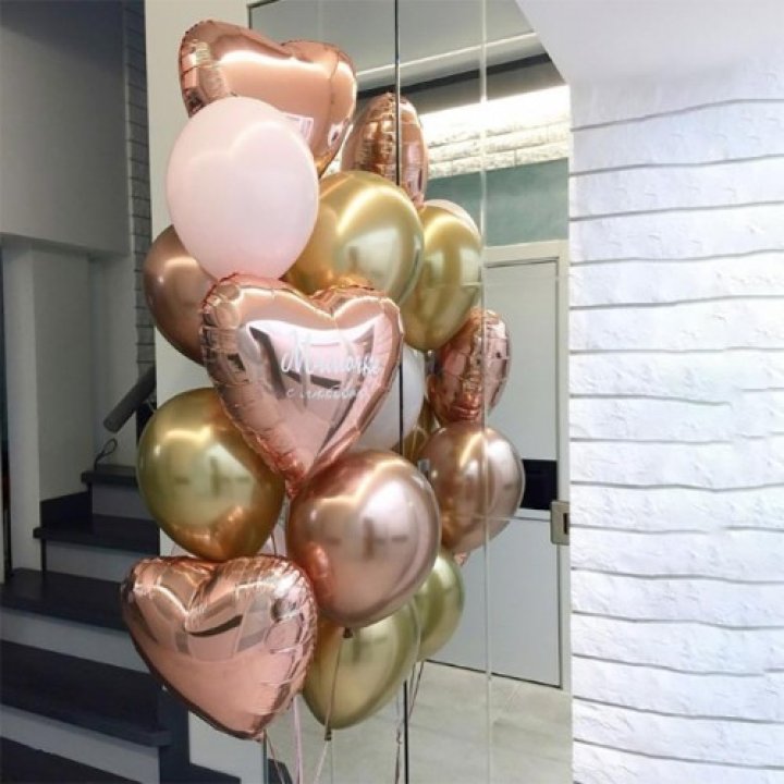 Фонтан шаров "От сердечка" с доставкой в Петрозаводске