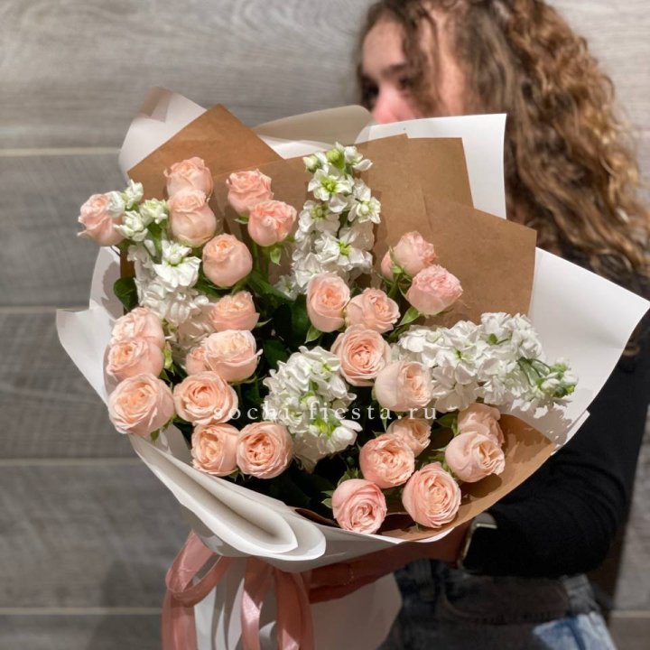 Букет бомбасти и маттиола в Петрозаводске