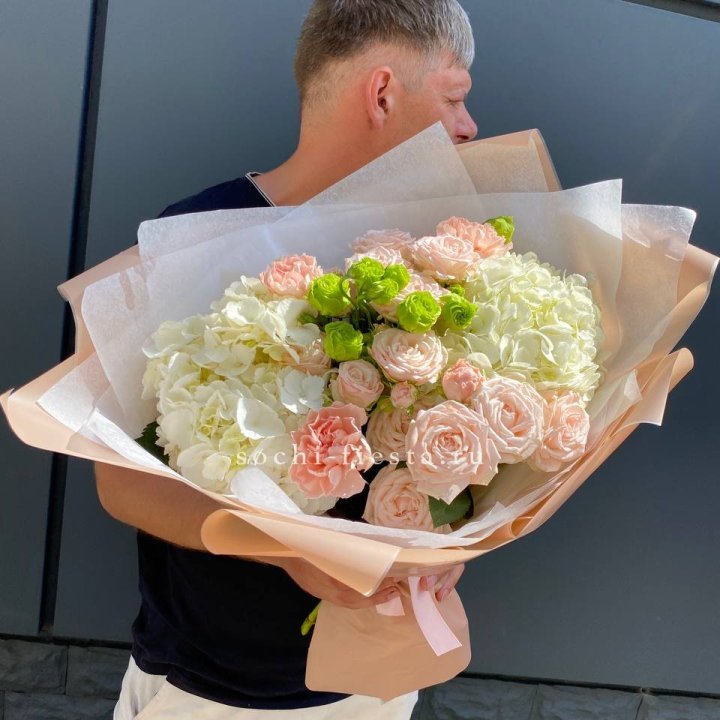 Авторский букет "Нежный крем" в Петрозаводске