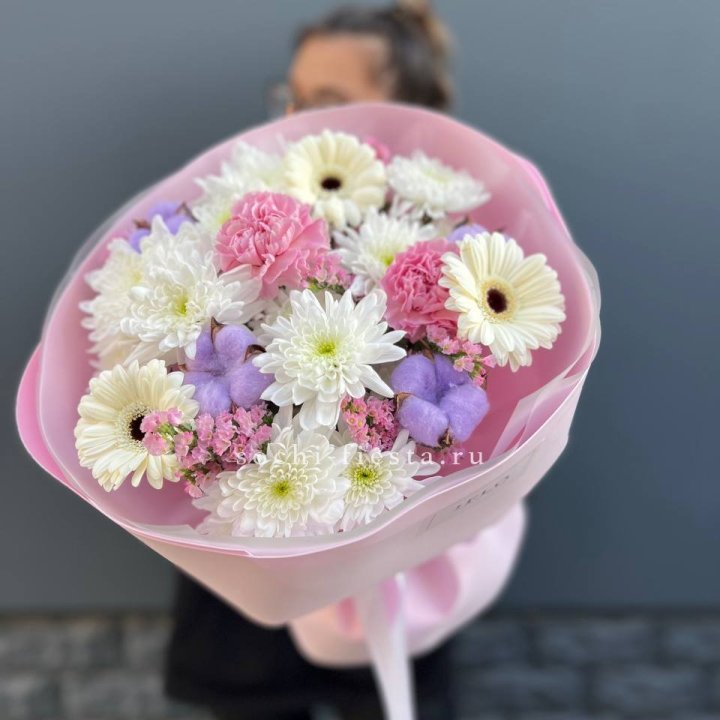 Букет цветов "Пинк спринг" в Петрозаводске