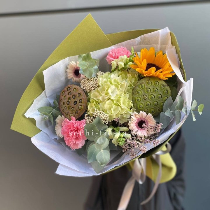  Букет "Озеро любви" в Петрозаводске