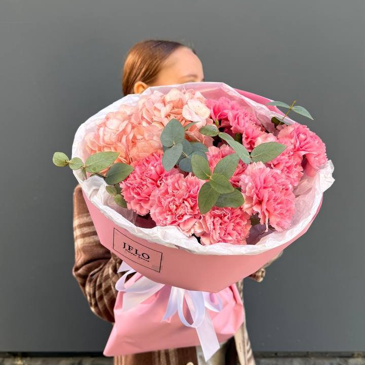 Дуо диантусы и гортензия в Петрозаводске