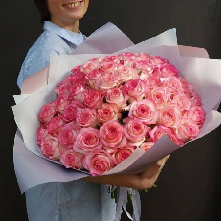 101 роза Джумилия в оформлении  в Петрозаводске