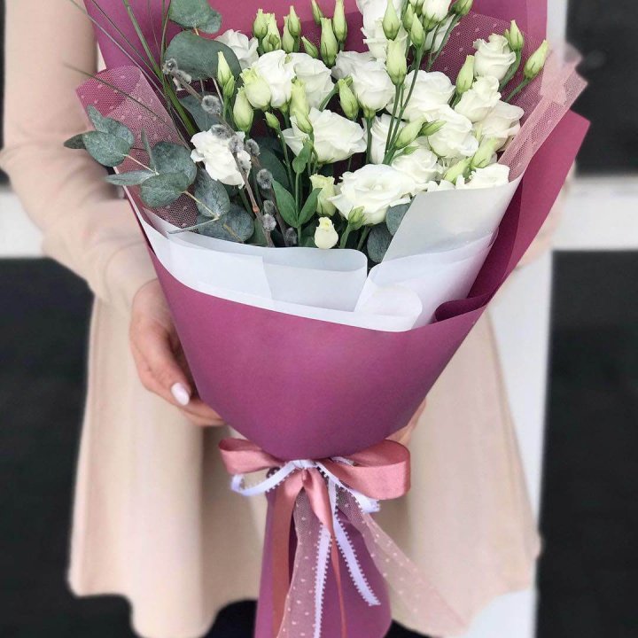 Эустомы с эвкалиптом в Петрозаводске