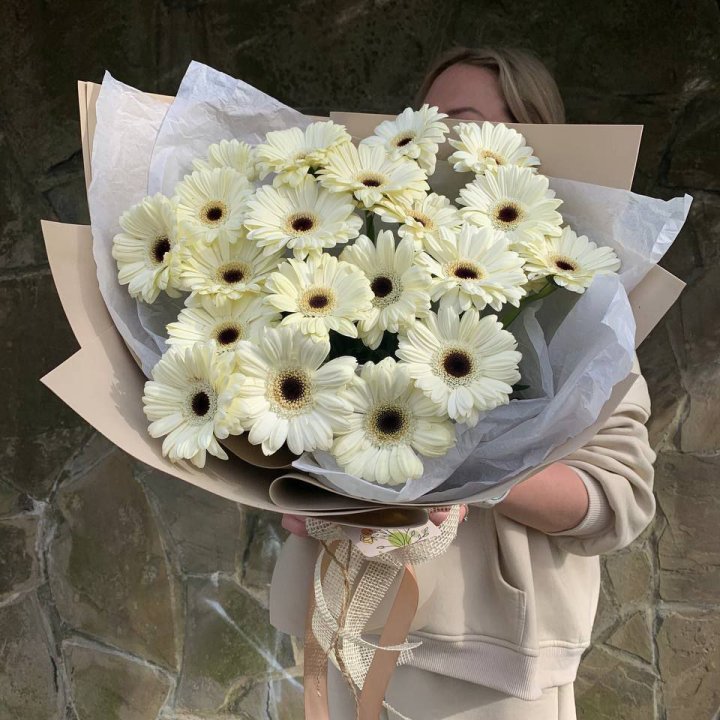 Букет голландских гербер "Шейн"" в Петрозаводске