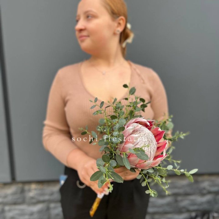 Свадебный букет "Протея" в Петрозаводске