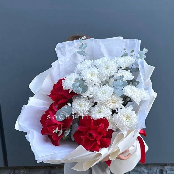 Дуо розы и хризантемы в Петрозаводске