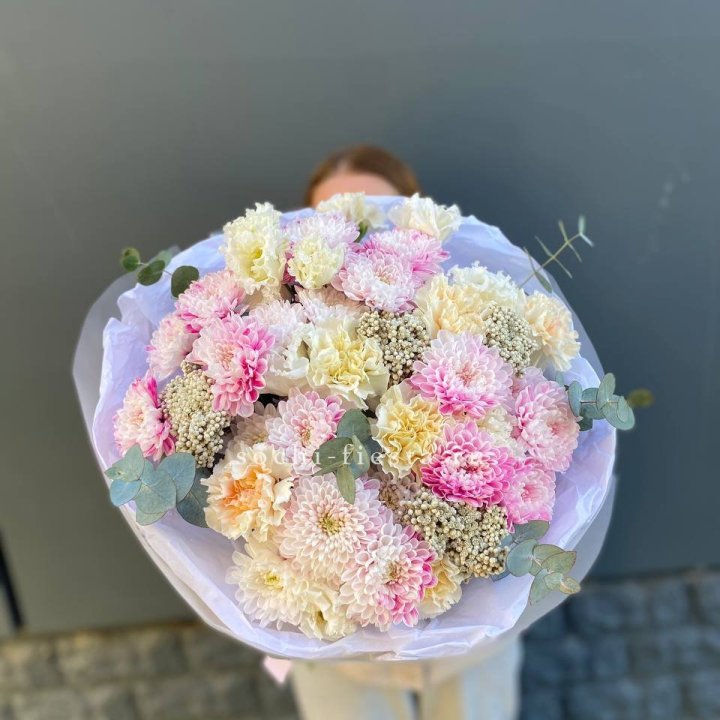 Букет из стойких цветов  в Петрозаводске