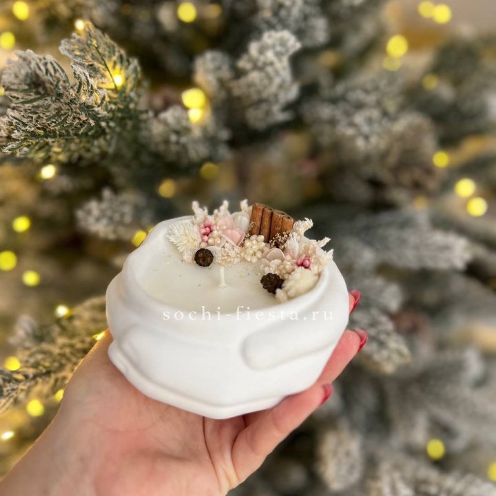 Свеча ароматическая в гипсе Руки с корицей в Петрозаводске