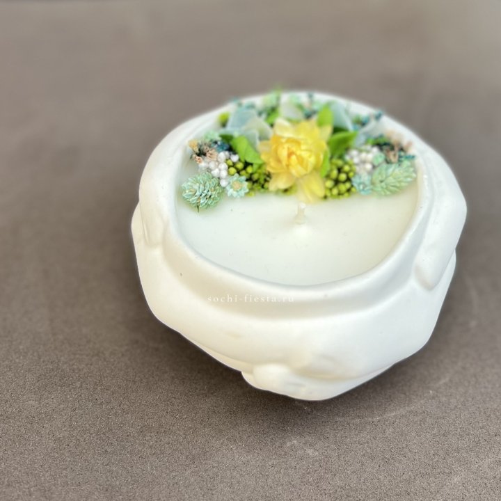 Свеча ароматическая в гипсе Руки в Петрозаводске