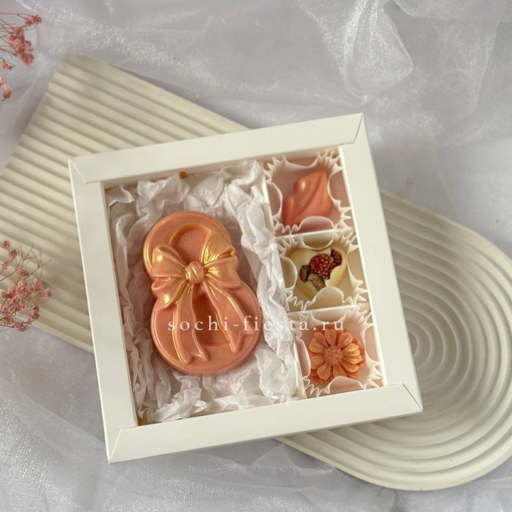 Конфеты из шоколада 8 Марта в Петрозаводске