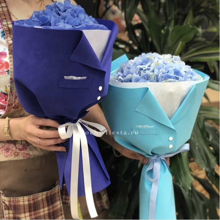 Букет с гортензией с пиджаком в Петрозаводске