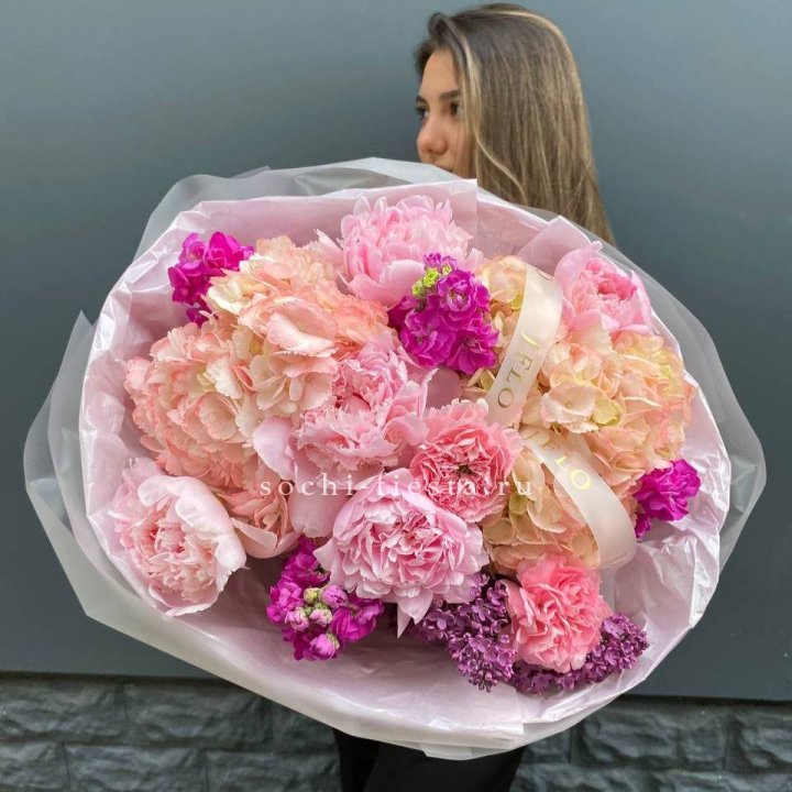  Букет "Фловер пионс" в Петрозаводске