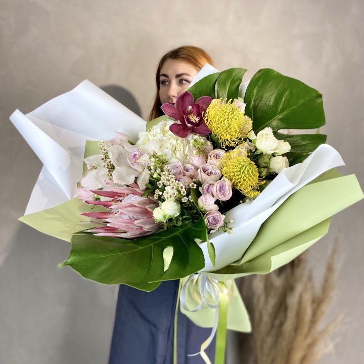 Дизайнерский букет экзотики в Петрозаводске