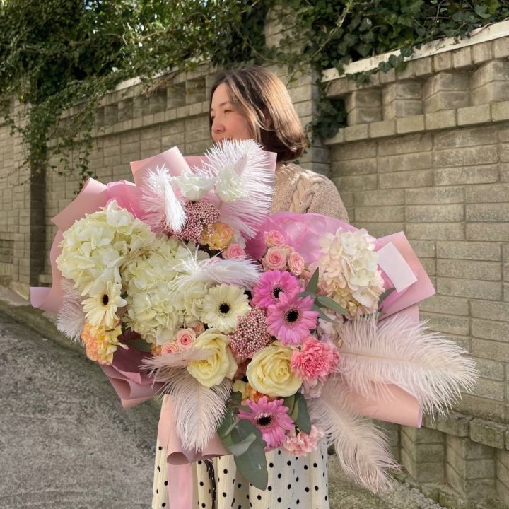 Дизайнерский букет "Валенсия" в Петрозаводске