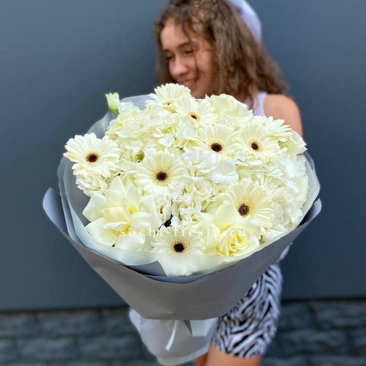  Букет "Вайт люксур" в Петрозаводске