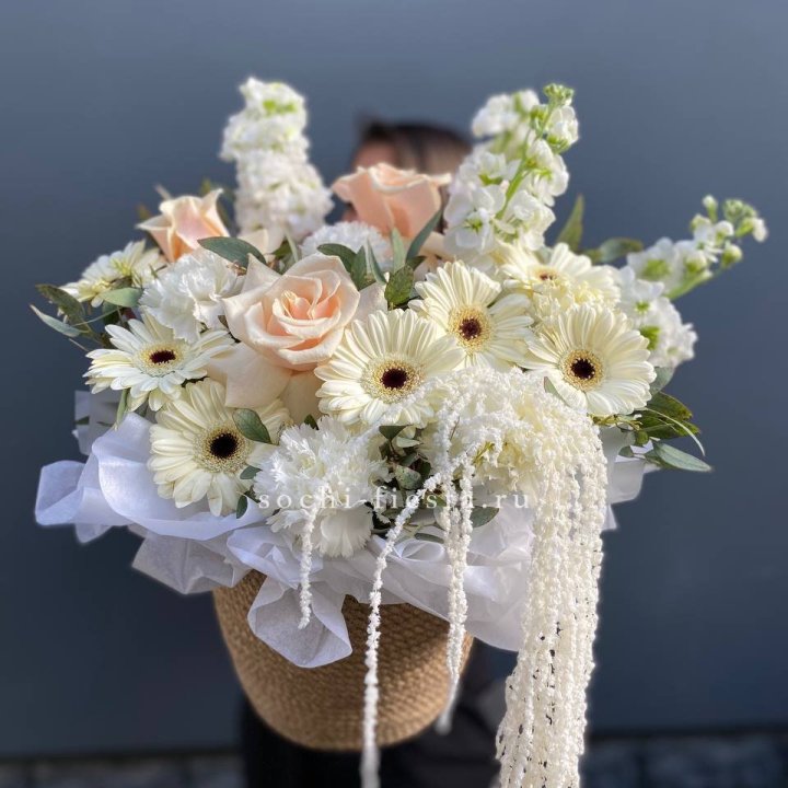 Цветы в джутовом кашпо "Валери" в Петрозаводске