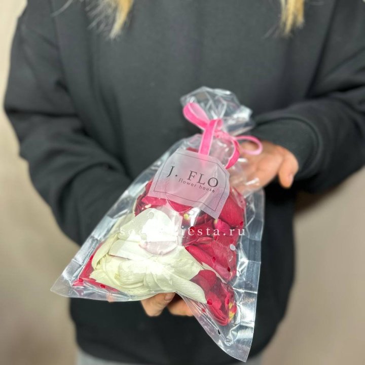 Лепестки роз в Петрозаводске