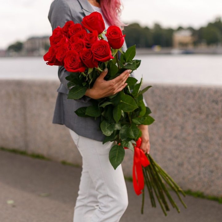 15 метровых голландских роз в Петрозаводске