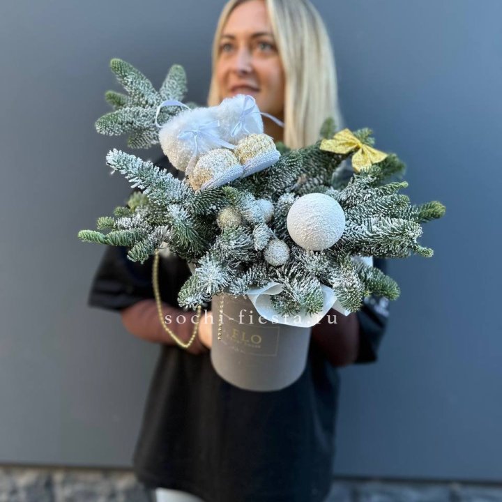 Новогодний бокс "Ботс голд" в Петрозаводске