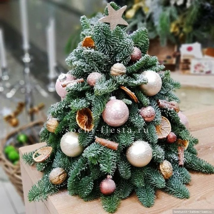 Новогодняя елочка "Блеск" в Петрозаводске