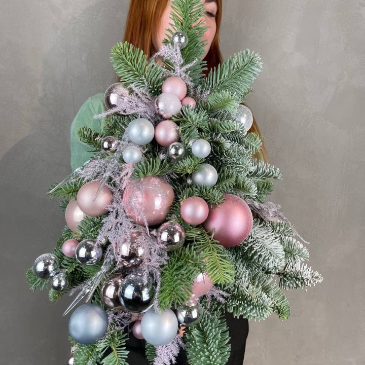 Новогодняя елочка "Розе голд" в Петрозаводске