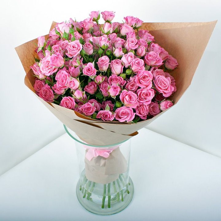 15 кустовых роз в Петрозаводске