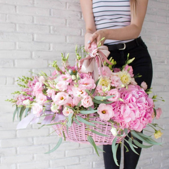 Авторская корзина №6 с доставкой в Петрозаводске