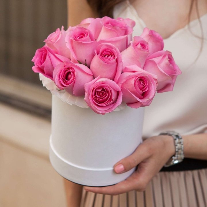 15 роз в боксе Кэтрин в Петрозаводске