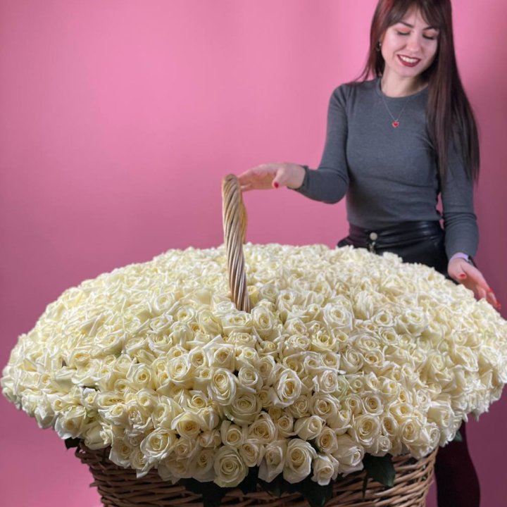 1001 белая роза в Петрозаводске