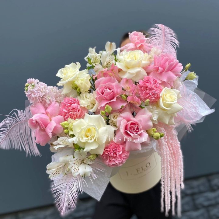 Дизайнерский бокс "Ловели" в Петрозаводске