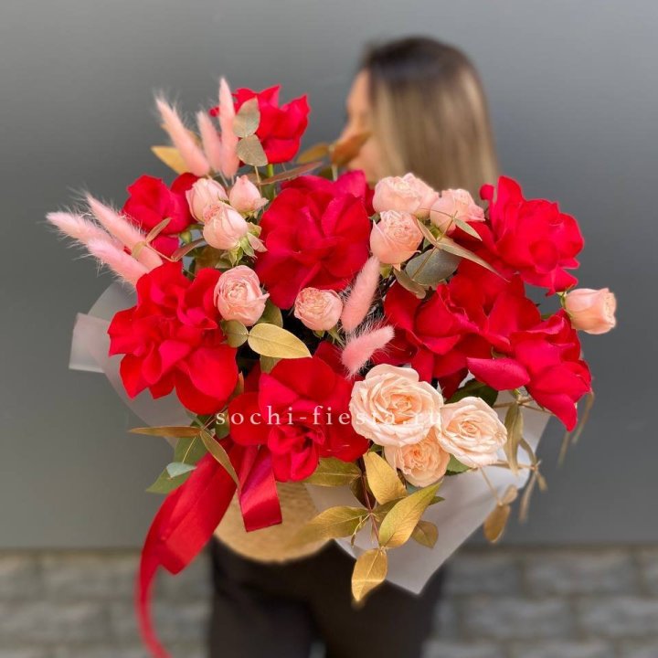 Джутовое кашпо "Любовь Лолиты" в Петрозаводске