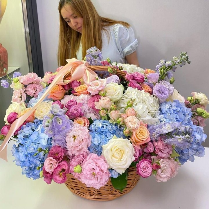 Авторская корзина "Экстра" с доставкой в Петрозаводске