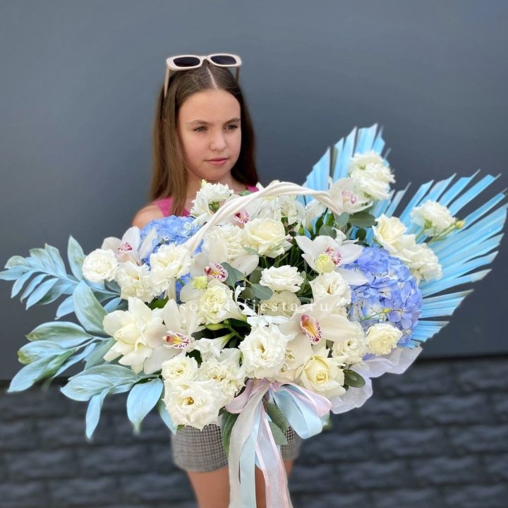 Цветочная корзина "Блю винч" в Петрозаводске