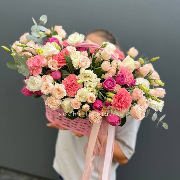 Цветочная корзина "Флоренция" в Петрозаводске