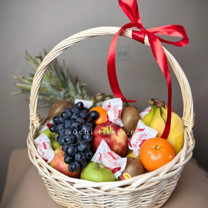 Фруктовая корзина №3 с доставкой в Петрозаводске