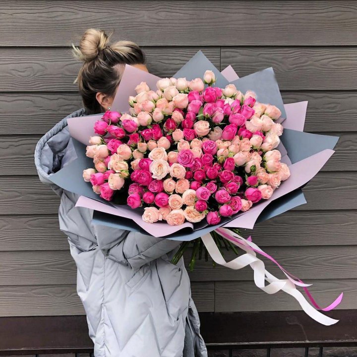 55 роз микс кустовых в Петрозаводске