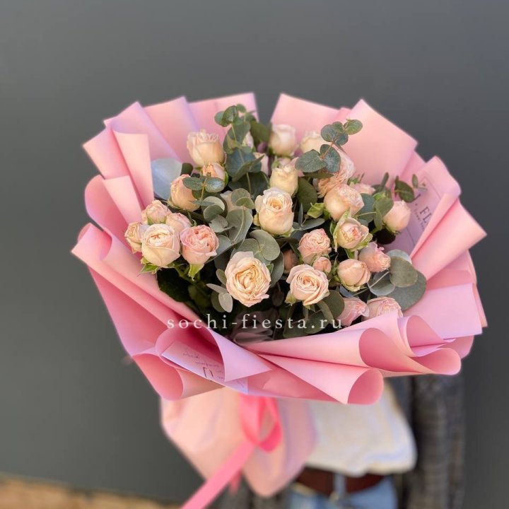 Букет пионовидных роз Cute Love в Петрозаводске