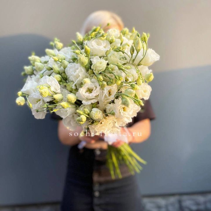 Букет эустом под ленту  в Петрозаводске