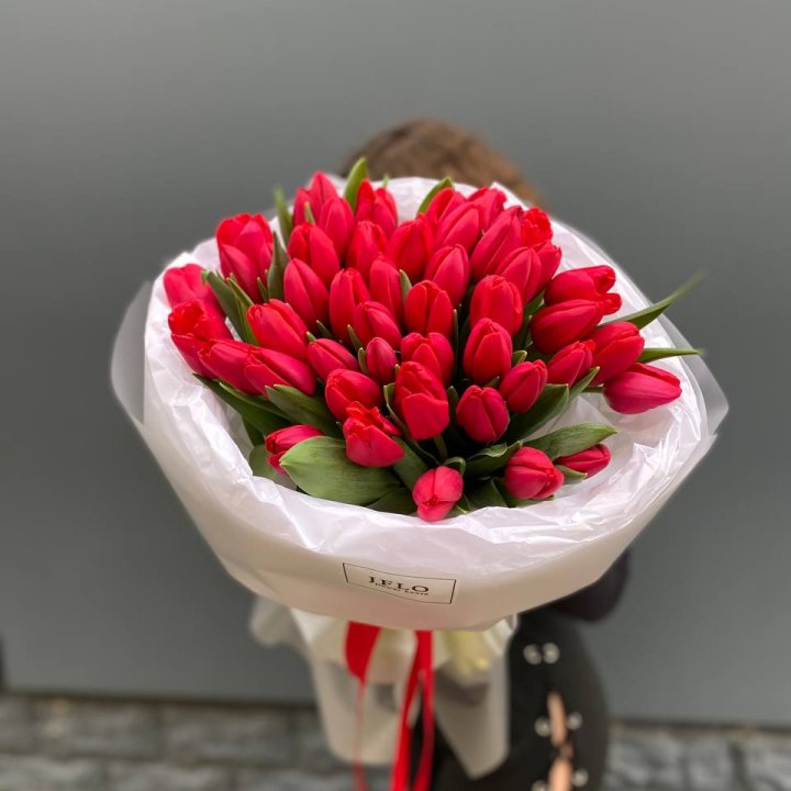 51 тюльпан "Любовь" в Петрозаводске