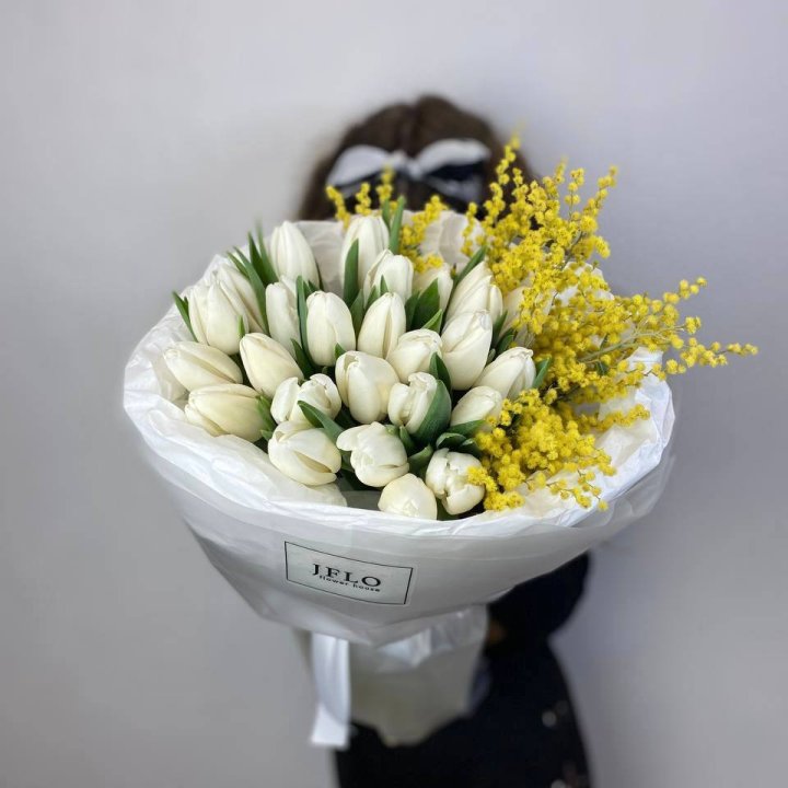 Дуо тюльпан и мимоза в Петрозаводске