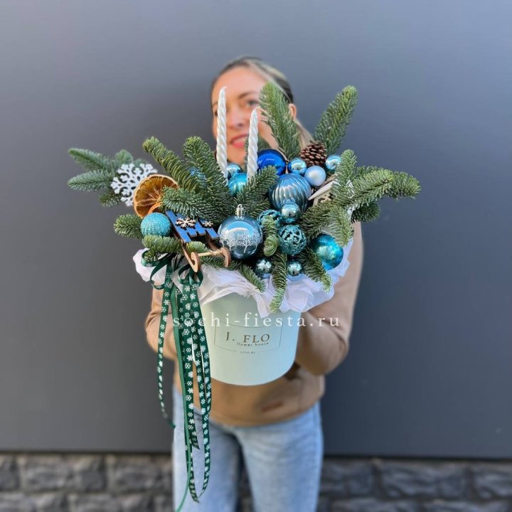 Композиция "Мери крисмас блю" в Петрозаводске