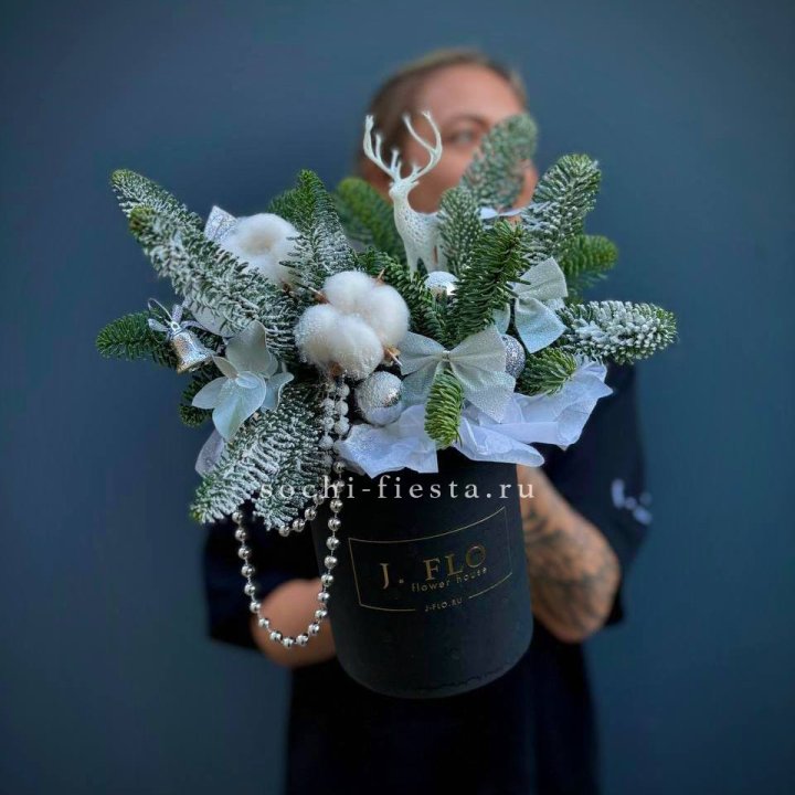 Композиция "Мери крисмас" в Петрозаводске