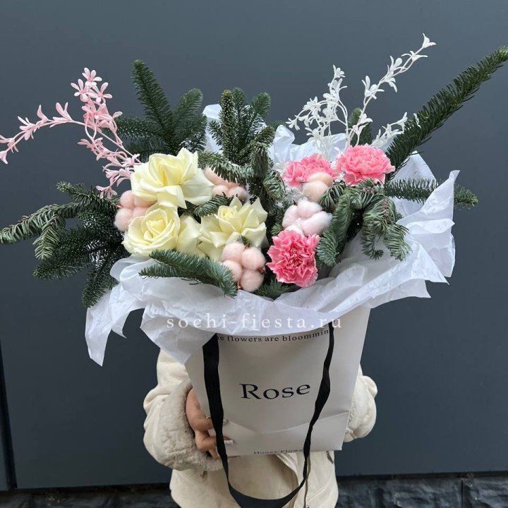 Цветочная сумка с нобилисом в Петрозаводске