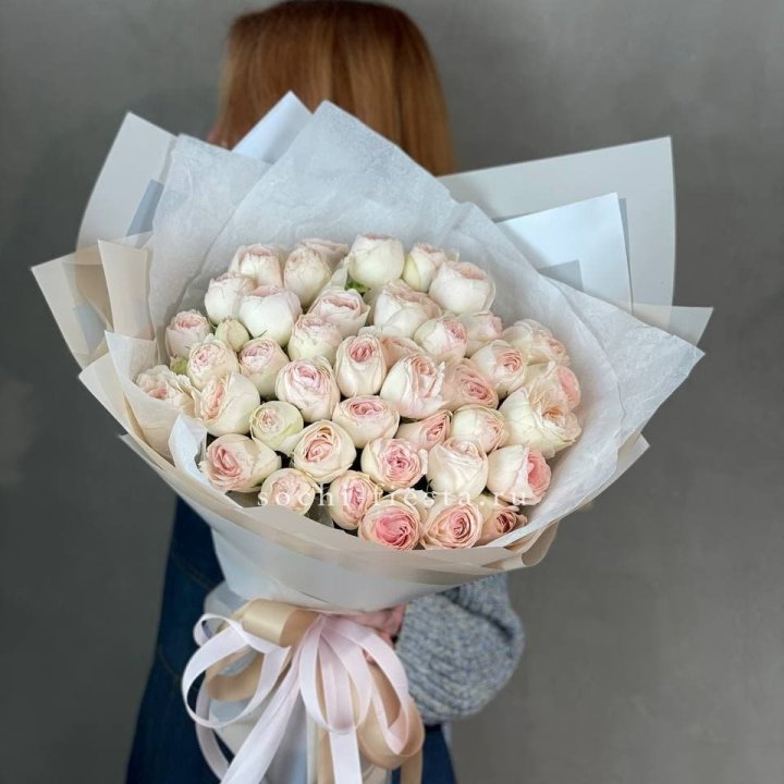 Букет пионовидных роз Пур лав в Петрозаводске