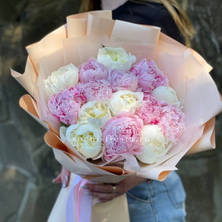 Букет 15 зефирных пионов в Петрозаводске