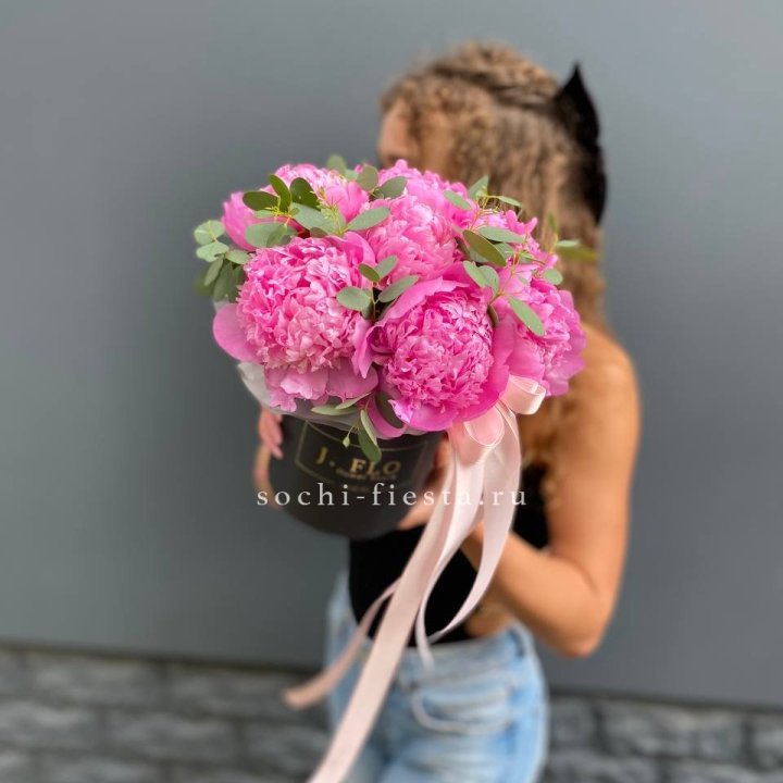 Дизайнерский цилиндр "Фломени" в Петрозаводске